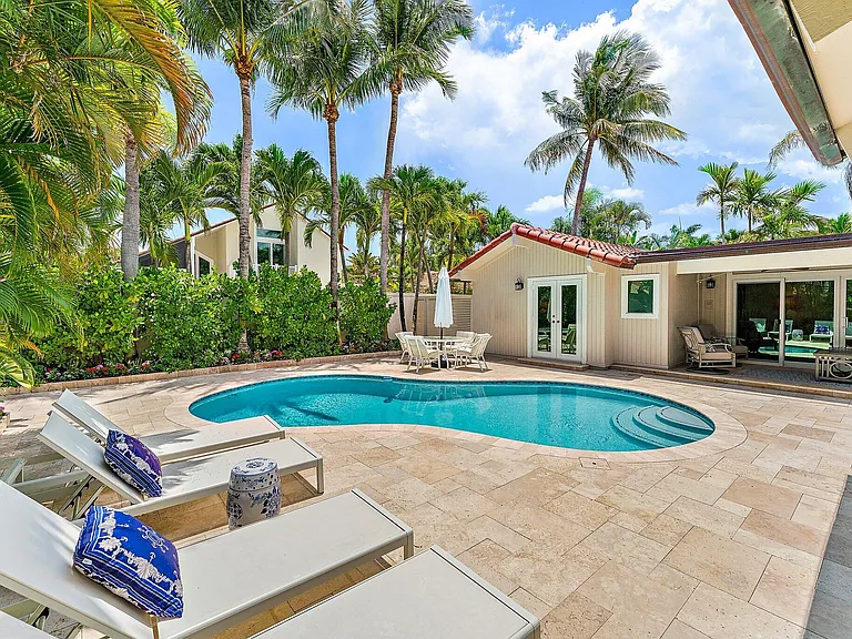 107 Mako Ln — Photo 1