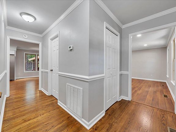 3rd image of 6176 Copper Cir