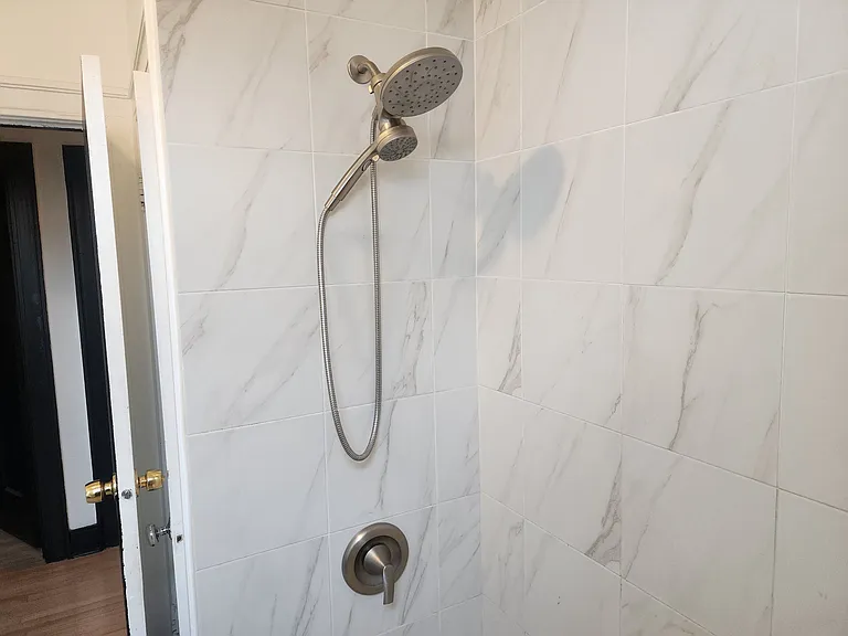 6106 N Washtenaw Ave #2 — Photo 20