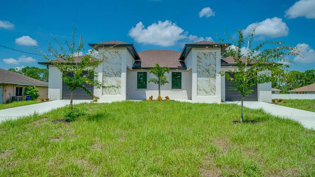 4864 Golfview Blvd — Photo 2
