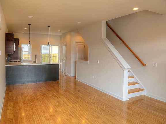 2nd image of 2117 E Norris St