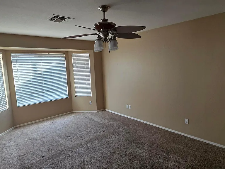 9163 W Davis Rd — Photo 21