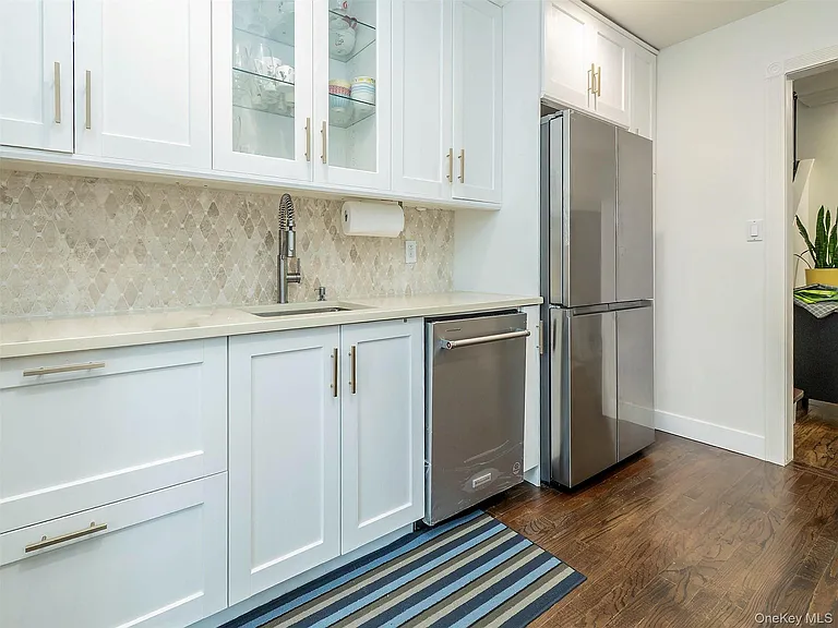 37 Dunwood Rd #B — Photo 6