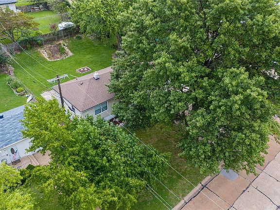 2nd image of 9341 Talbot Dr