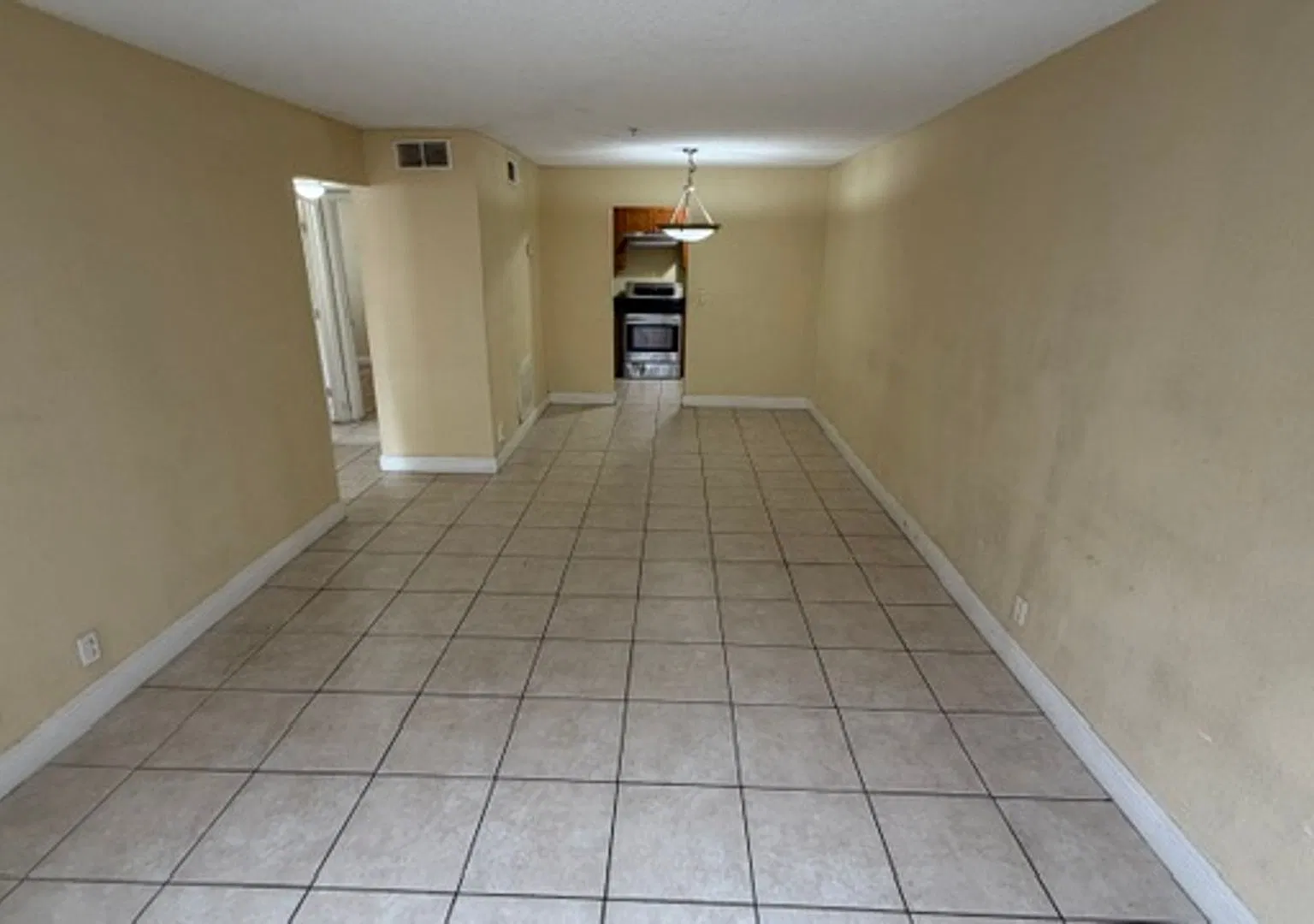 4251 NW 5th St — Photo 1