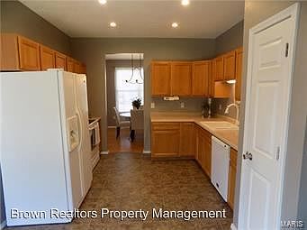 4th image of 304 Ring Of Kerry Dr