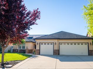 2158 Cadjew St, Redding, CA 96003