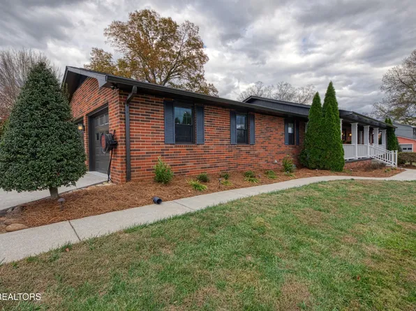 5936 Clearbrook Dr, Knoxville, TN 37918