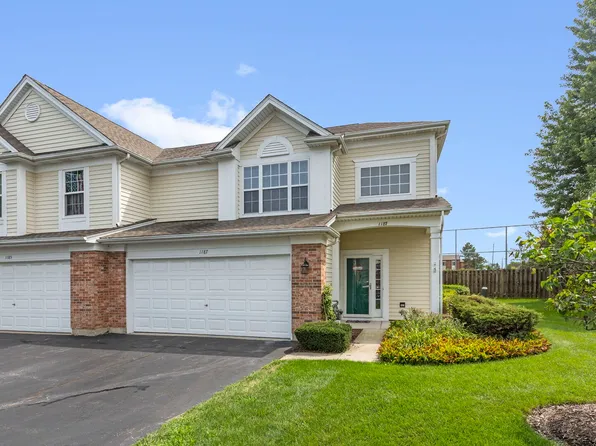 1187 Windham Ln, Elk Grove Village, IL 60007