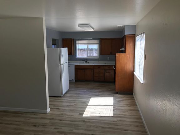 3rd image of 6850 San Joaquin St