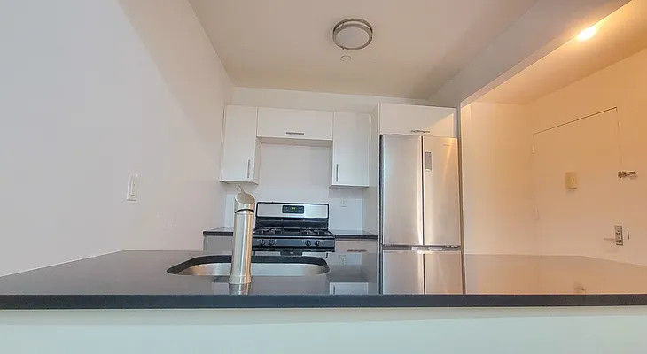 Rented by FLATS & PADS LLC | media 16