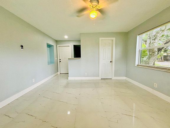 2nd image of 614 N East St #3