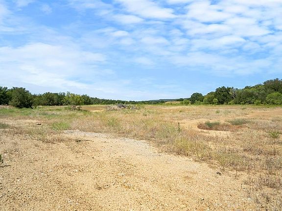 4th image of 33 Sportsman Dr