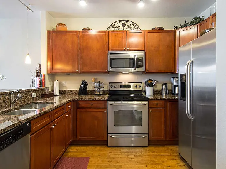 9039 E Panorama Cir #408 — Photo 3