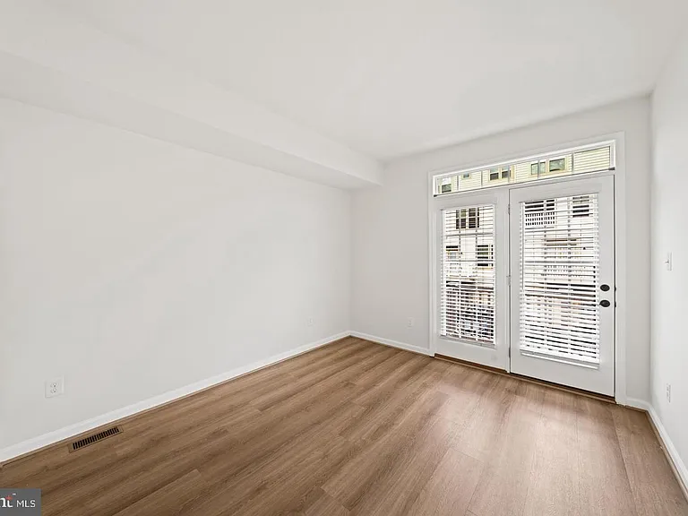 6408 Walcott Ln — Photo 10