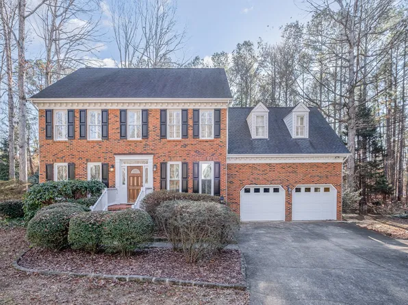 223 Kilbreck Dr, Cary, NC 27511