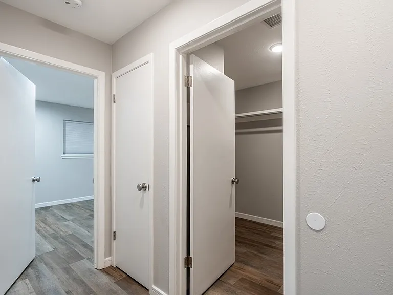 2809 Marmon Dr — Photo 35