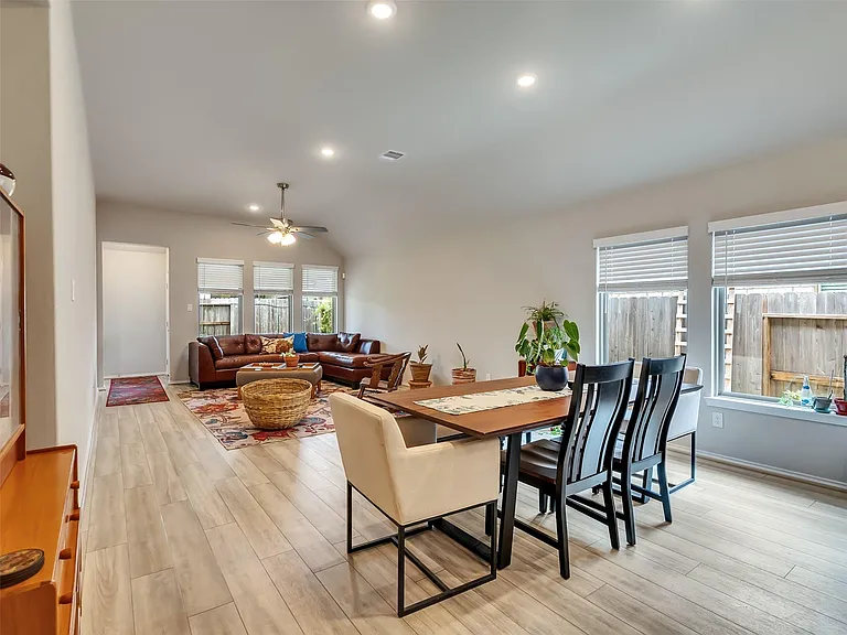 732 Washita Falls Ln — Photo 6