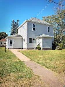 119 N 7th Ave W, Washburn, WI, 54891