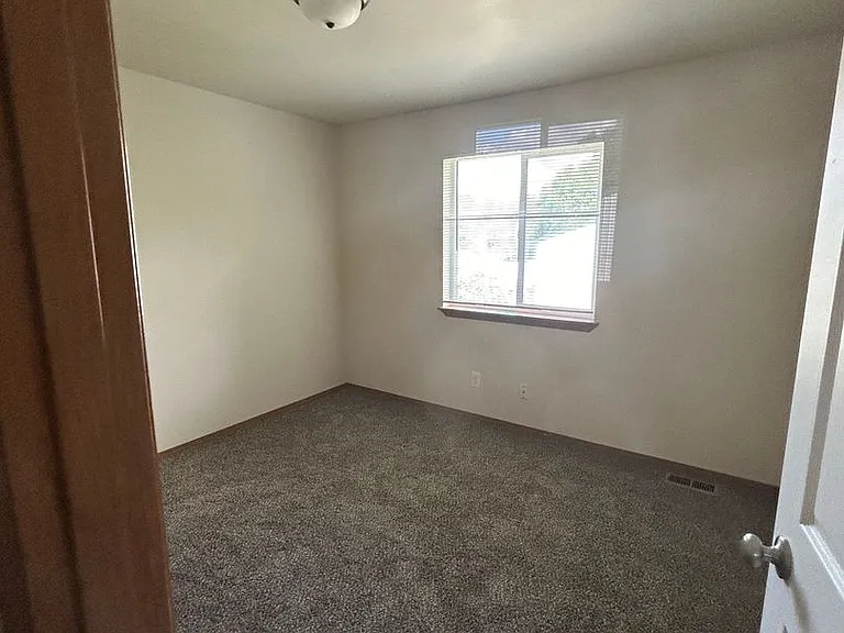 1183 W Kyler Ave #A-D — Photo 9