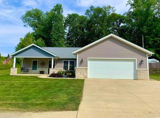 933 S Deer Run, Ellettsville, IN 47429