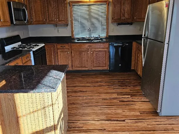 132 Pitman St, Fall River, MA 02723