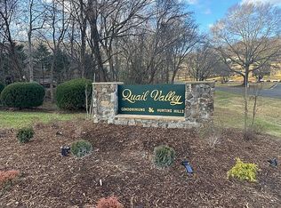 5260 Crossbow Cir UNIT 13A, Roanoke, VA 24018