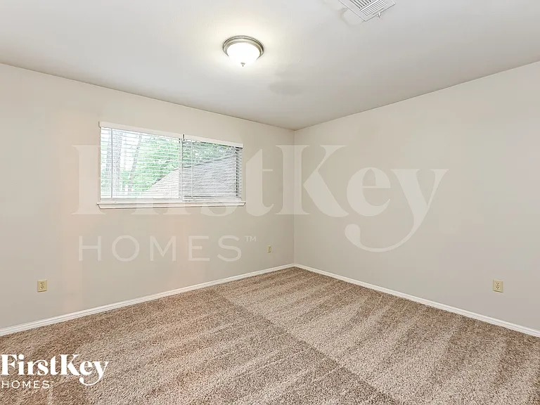 16911 Memorial Oaks Ln — Photo 12
