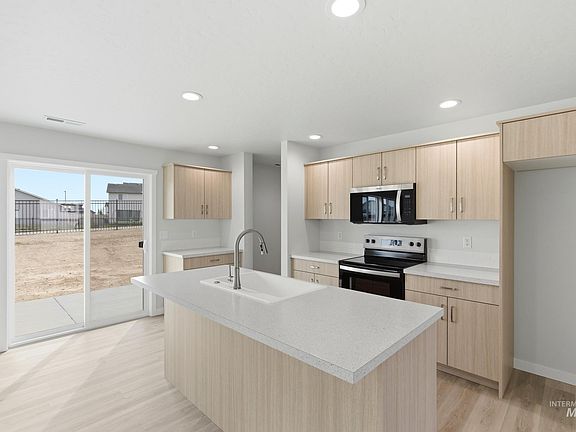 4th image of 16574 Dunning Way