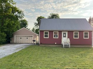 40 Noyes St, Richford, VT 05476