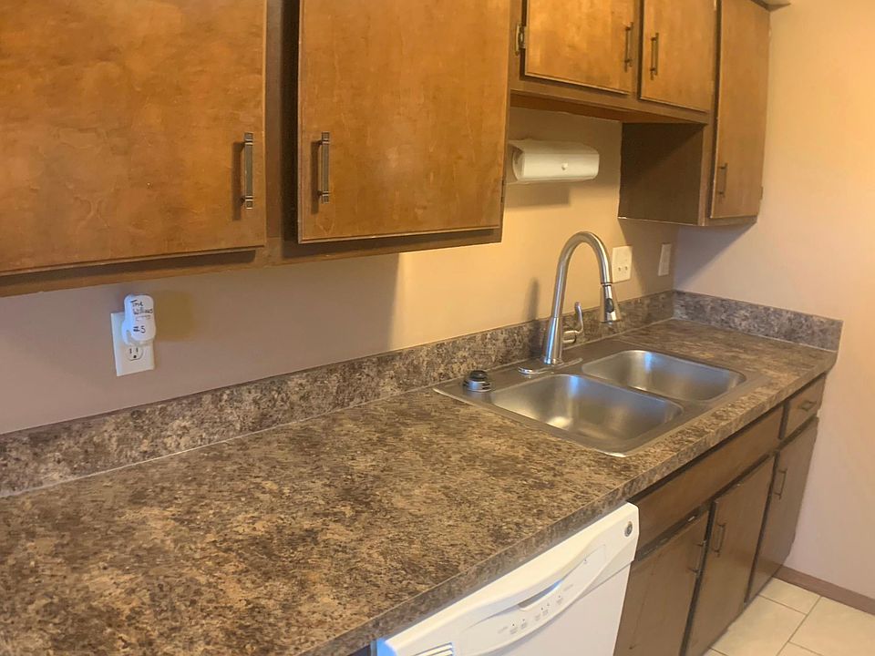 1st image of 1819 Knox St #36