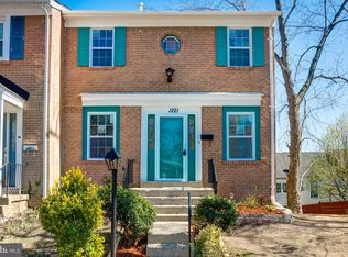 1221 Fox Run Pl, Woodbridge, VA 22191