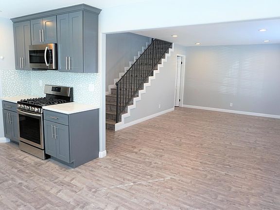 3rd image of 4003 Orangedale Ave