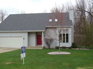 6221 Edgewood Dr, Jackson, MI 49203