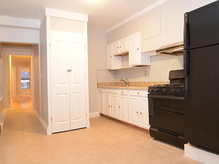5 Knapp St — Photo 10