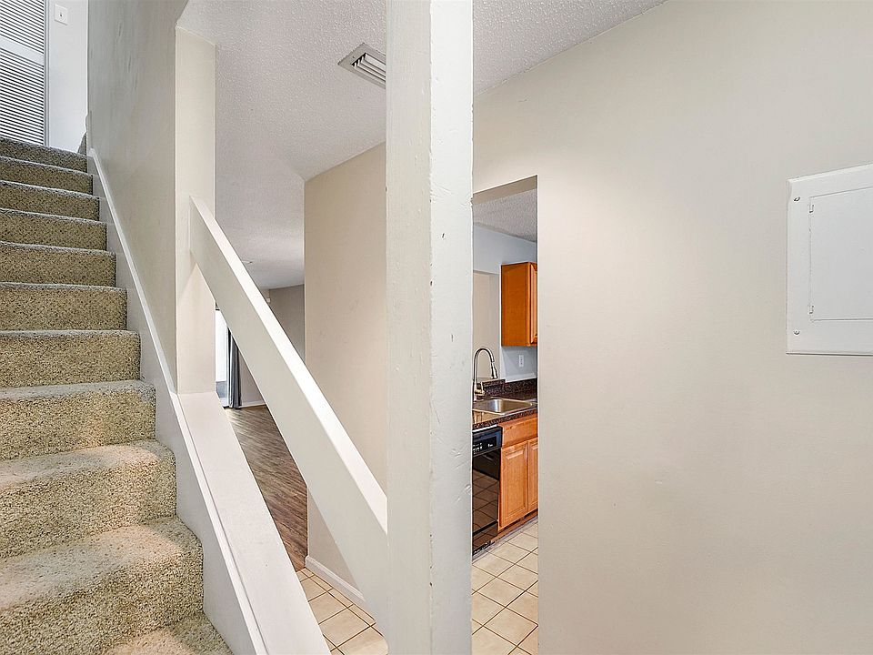 7701 Baymeadows Cir W Jacksonville FL Zillow