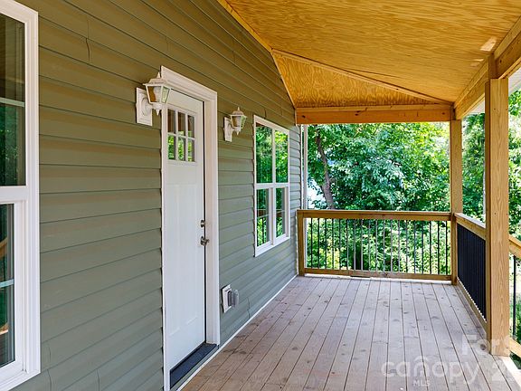 3rd image of 314 Friedheim Rd