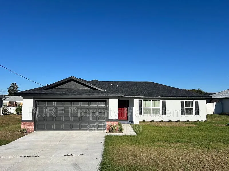3 bed, 2.0 bath, 1453 sqft, $1,749 — Photo 1