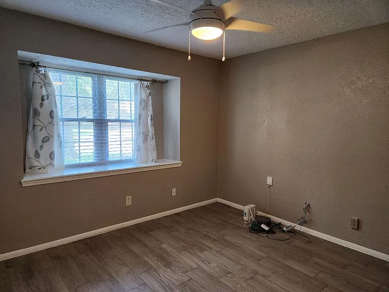 2322 Deer Valley Dr — Photo 26