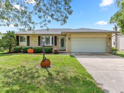 39807 Wales St, Canton, MI, 48188