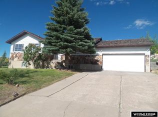 112 Revolution Ave, Evanston, WY 82930