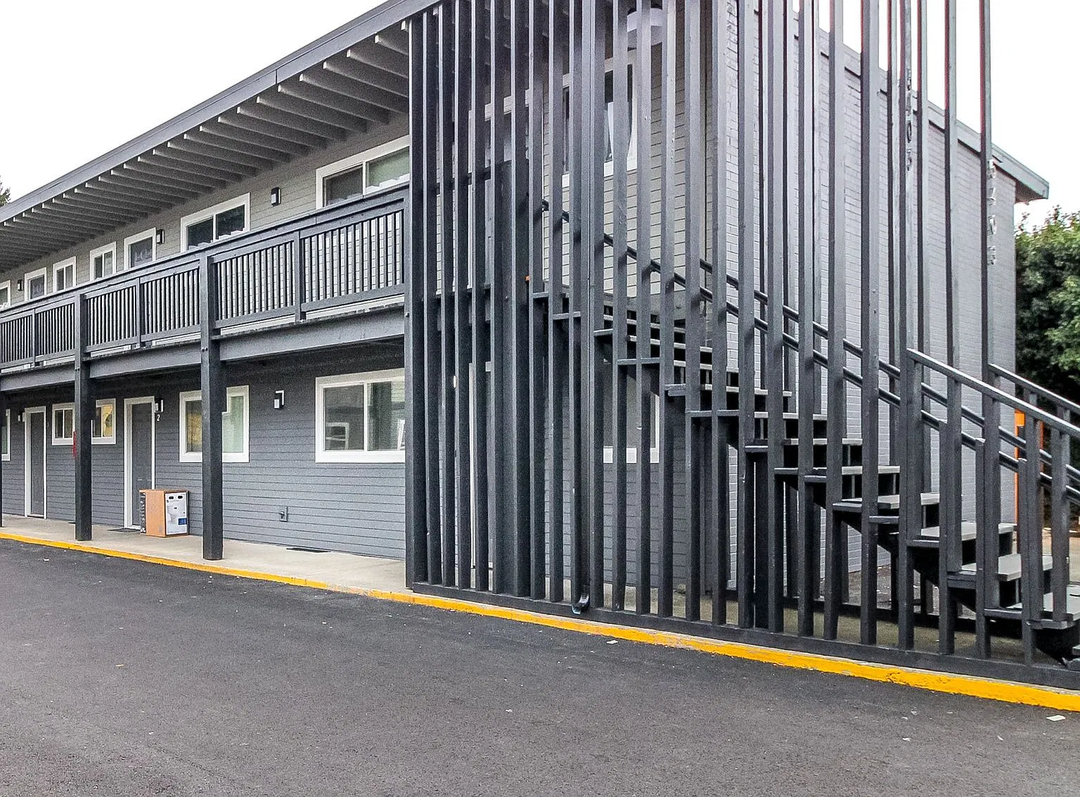 5403 Pacific Apartments — Photo 4