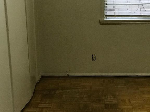 5th image of 327 Riverdale Dr APT 10