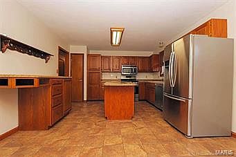3rd image of 1212 Wild Cherry Ln