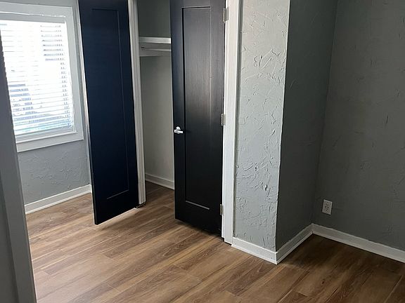 4th image of 3107 E 8th St