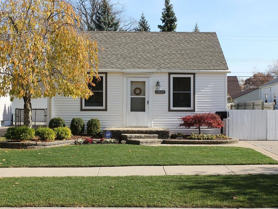 Great curb appeal!
