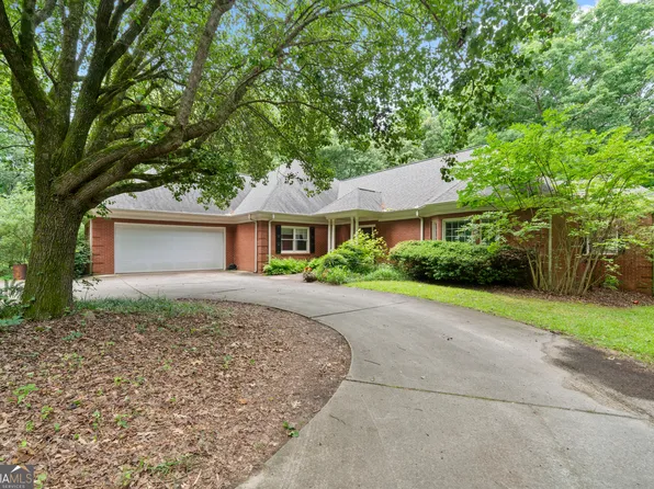 3231 Camp Branch Cir, Buford, GA 30519