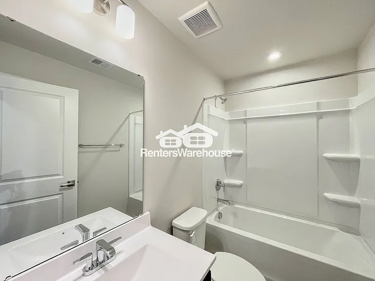 202 Reids Place Dr — Photo 25