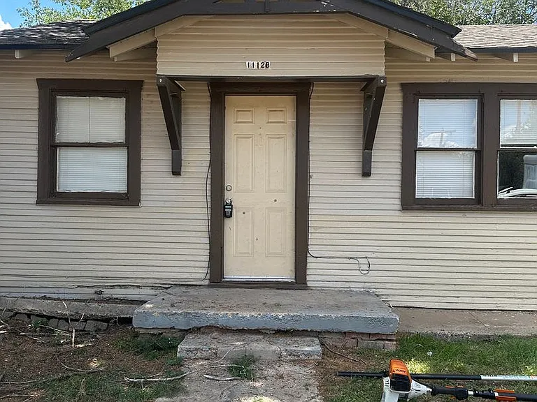 1112 S Hayden St — Photo 1