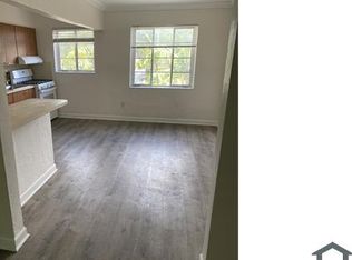 925 NE 123rd St APT 4, Miami, FL 33161